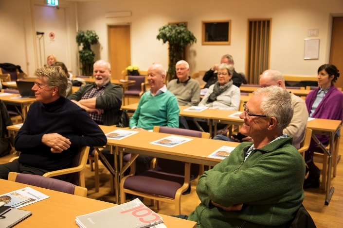 Från vänster: Krister Asplund Ålakademin, bakom Kristers huvud skymtar Charlotte Hauksson WSP, och Stina Andren Kiviks musteri, Agne Andersson Osby kommun, Michael Grennard kustråd Maria väg Yngsjö, Thomas Olofsson och Berit Olofsson Koroneiki, bakom Berit skymtar Dafvid Hermansson SfH,Ola Truedsson Baskemölla kustråd, bakom Ola skymtar Micahel Lindemann Nymölla, sist men inte minst Amanda Nordin WSP